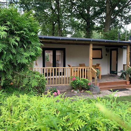 Cottage house بوتِنْ المظهر الخارجي الصورة